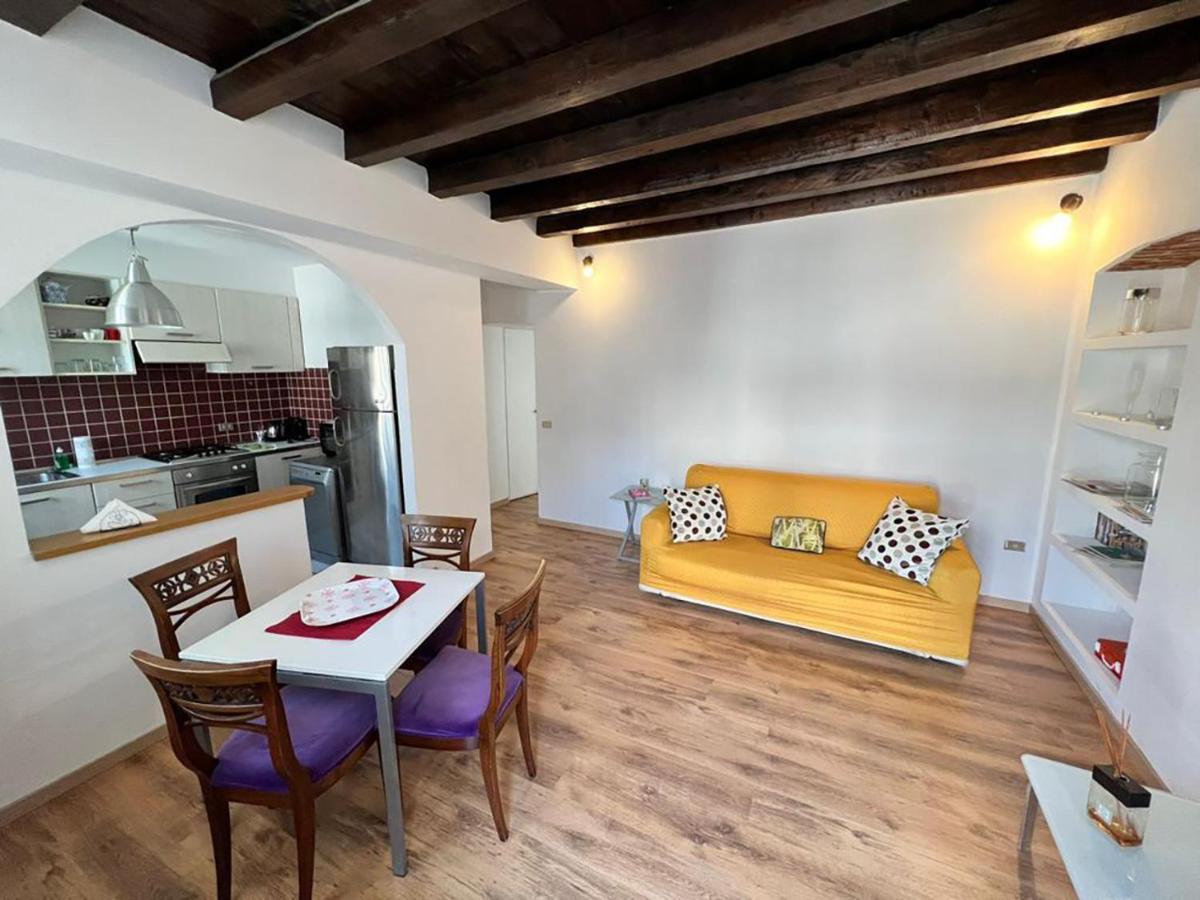 Lovely 1 Bdr Apartment In Paolo Sarpi Милан Экстерьер фото